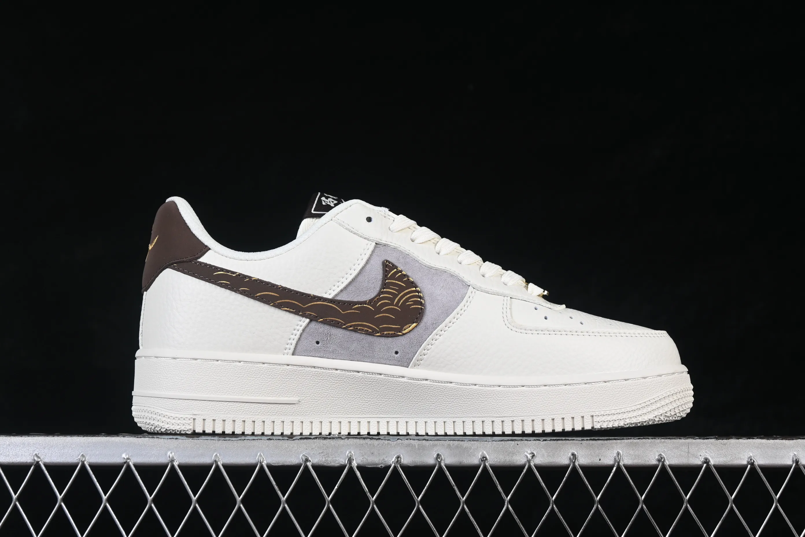 All categories Nk Air Force 1 Air Force series Nk Air Force 1 Low Air Force low-top Nike Air Force 1'07 Low Year of the Horse joint beige brown gold Air Force 1 low-top casual sneakers FQ7637-001